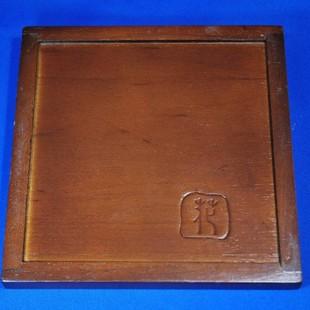 木製6個用ディスプレイ(裏面)