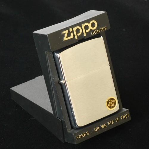 プレーン（無地）1986年前期製　最後の逆スラッシュ刻印【ZIPPO】